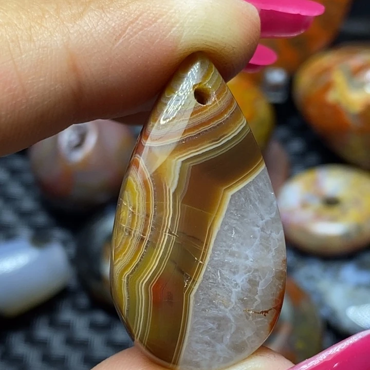 玛瑙/玉髓颈饰未镶嵌