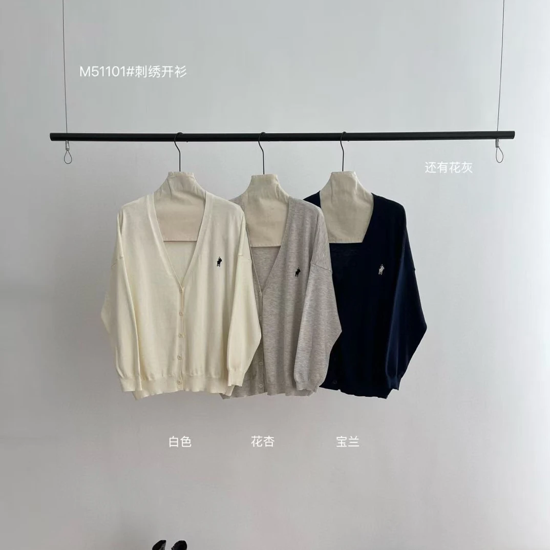 C/m51101 韩系简约刺绣V领宽松针织开衫 9-10