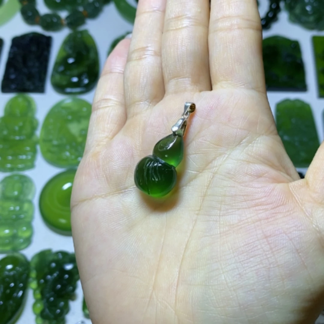 【闪购商品】未镶嵌蛇纹石玉颈饰
