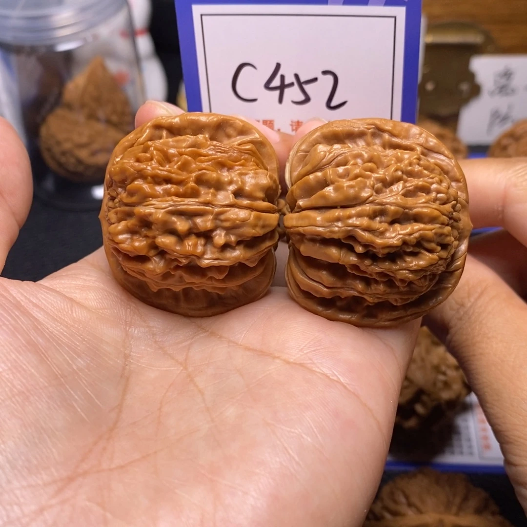 桃核把件40四座楼c452