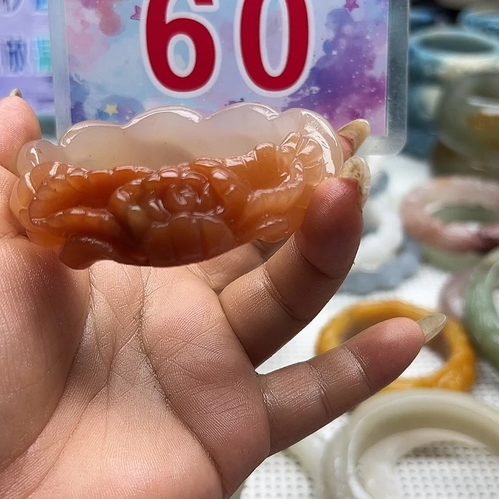 石英岩玉手镯未镶嵌