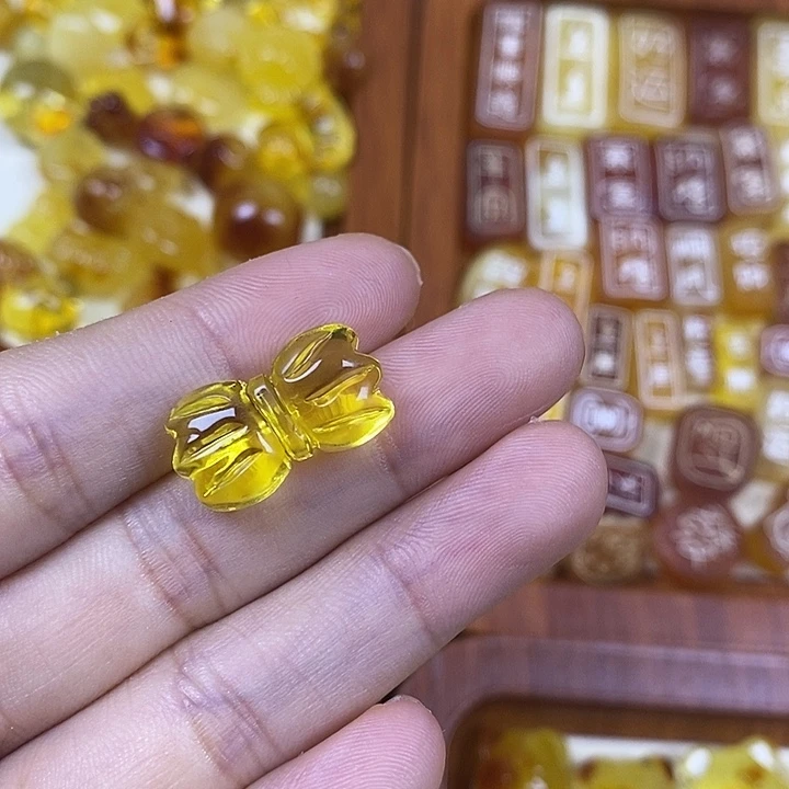 吊坠橄榄核蝴蝶结80