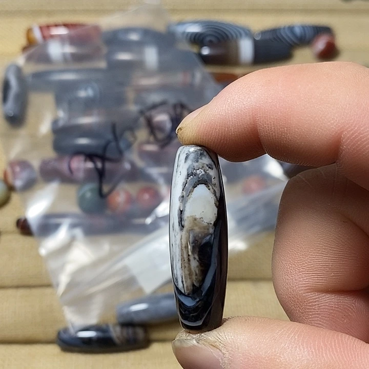 玛瑙/玉髓合金颈饰