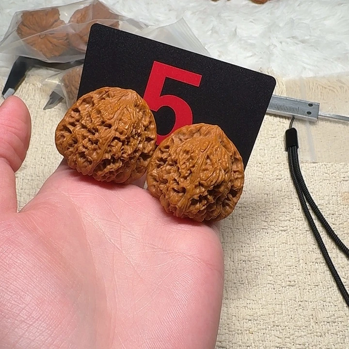 雾***哥文玩麻核桃05号南疆