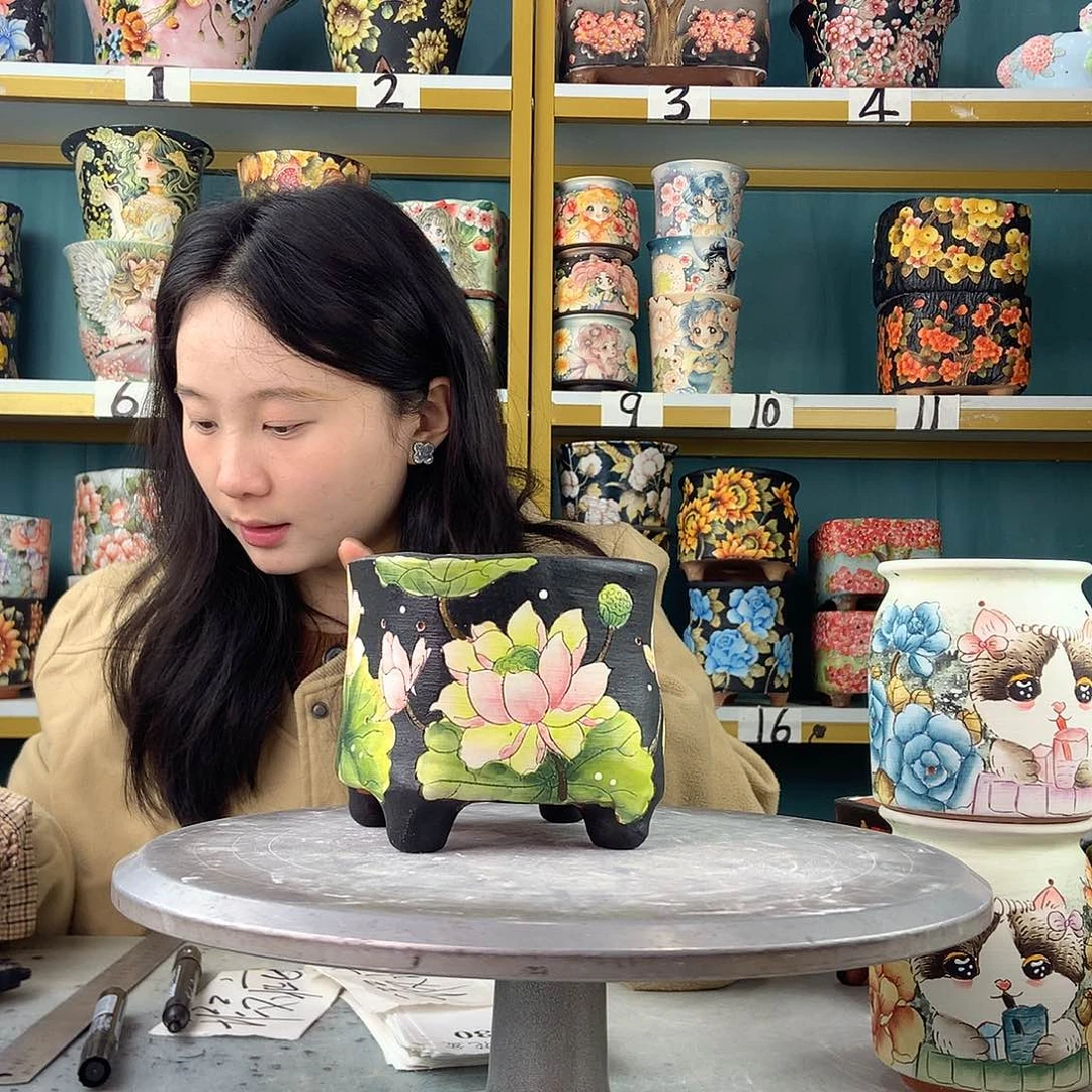 陶景德镇手工花盆630