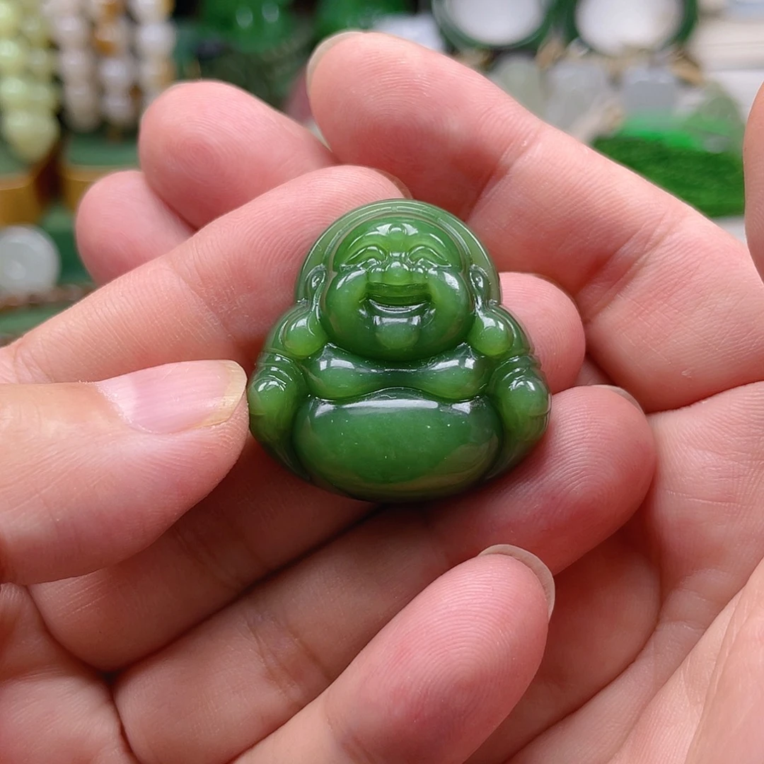 颈饰未镶嵌和田玉（碧玉）