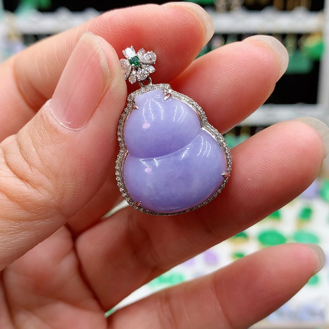 翡翠吊坠(赠链)18K金镶嵌沐*