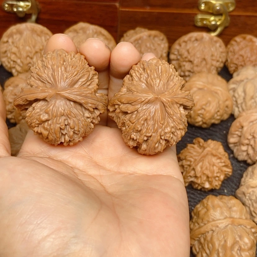 【闪购商品】吊坠文玩核桃沸**冰雨花石39