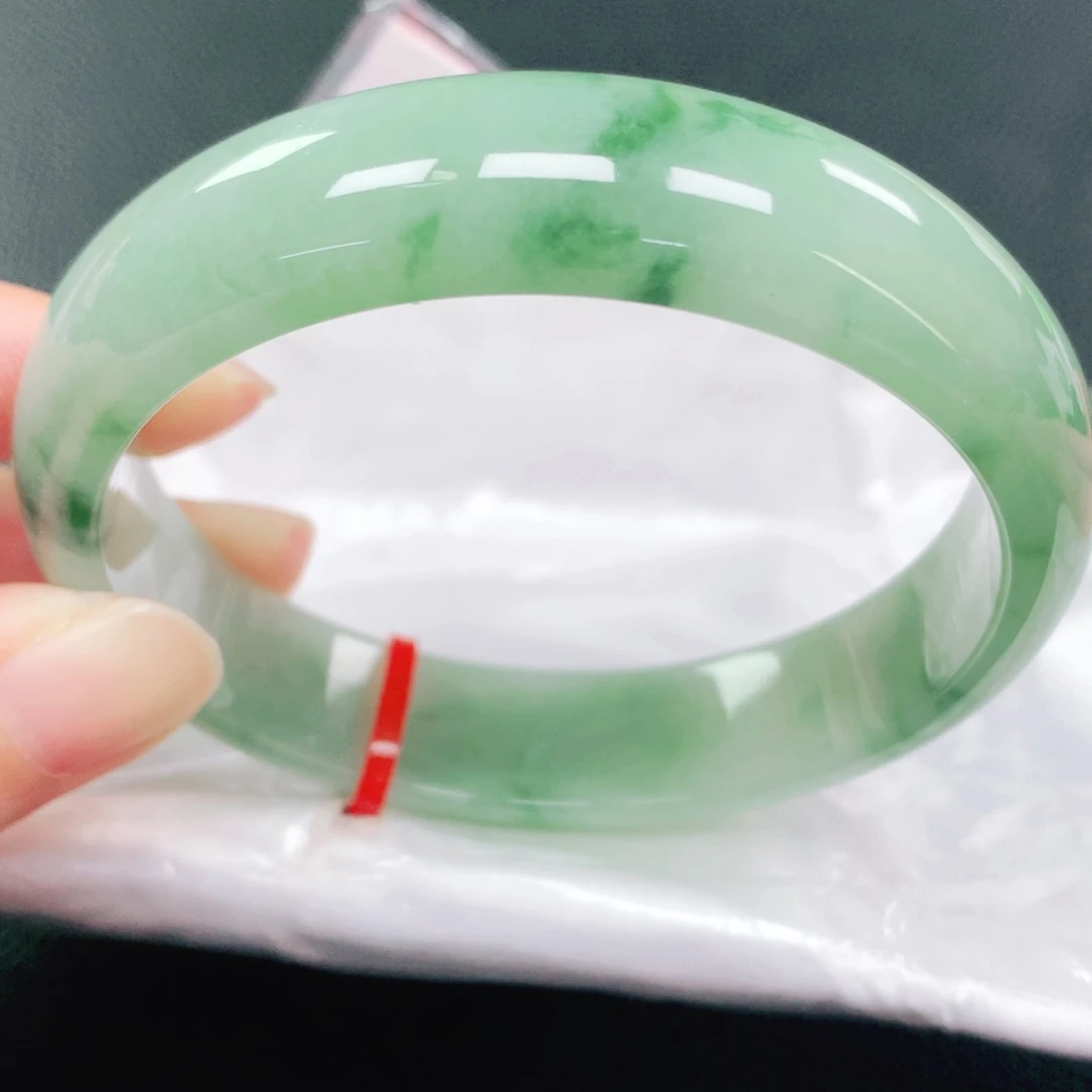 翡翠未镶嵌手镯60圈