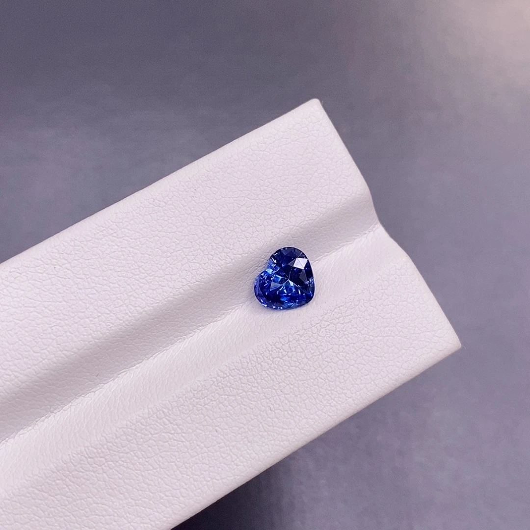 裸石蓝宝石1.275克拉