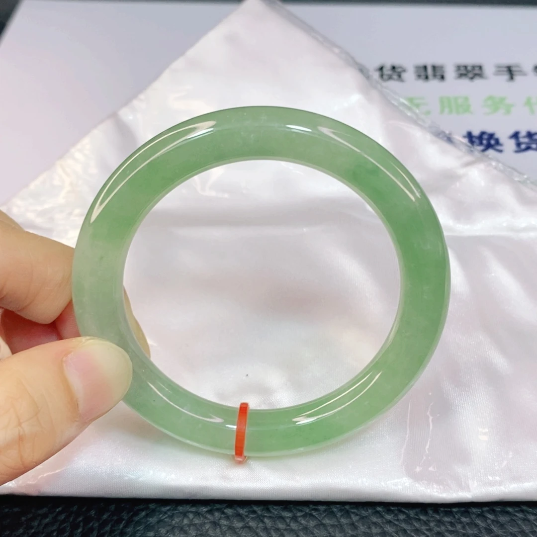 翡翠手镯未镶嵌s***y53-55圈口圆条