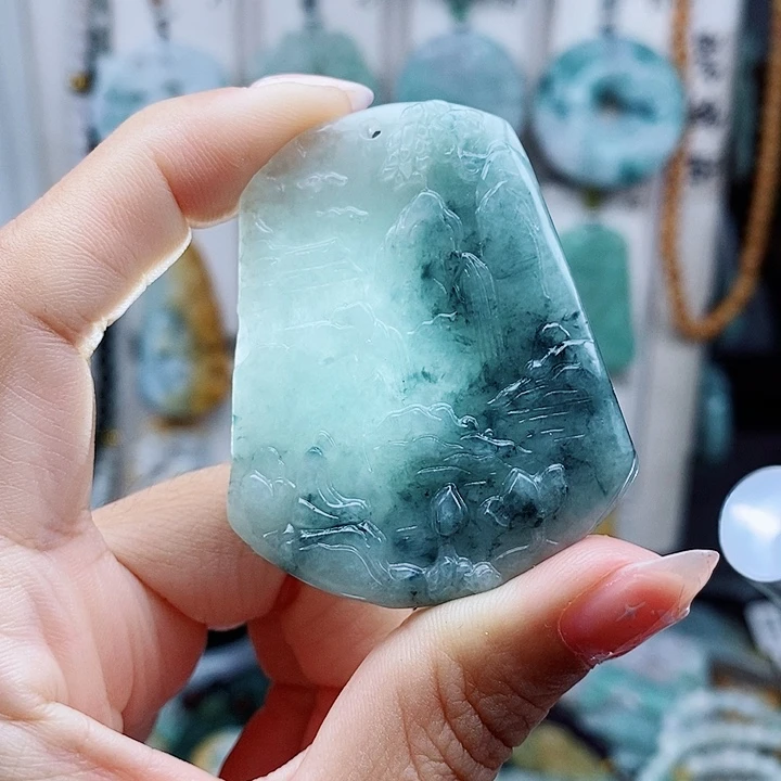 翡翠未镶嵌颈饰翡翠