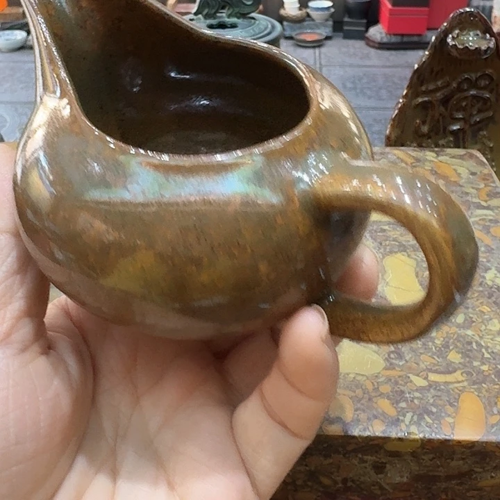 窑变公道杯一个，瓷。。。。