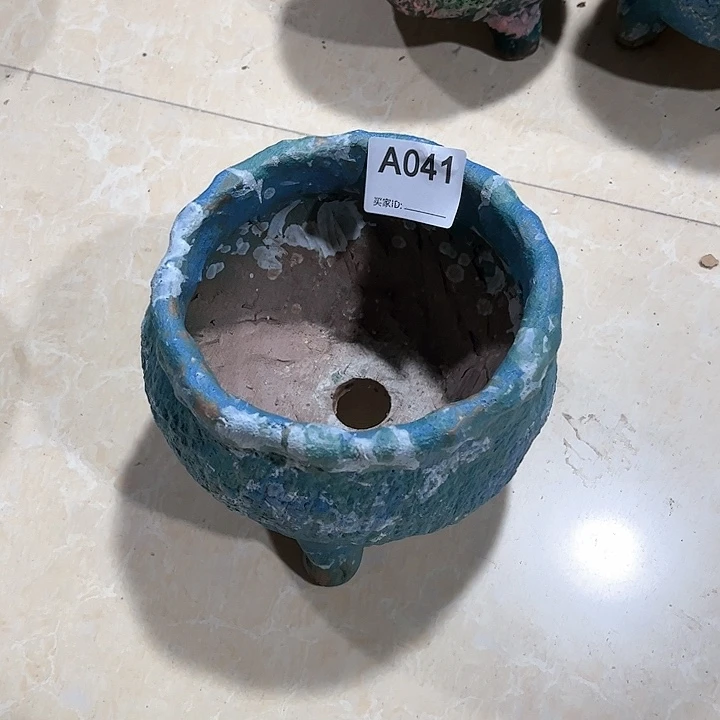 大****。景德镇陶瓷花盆