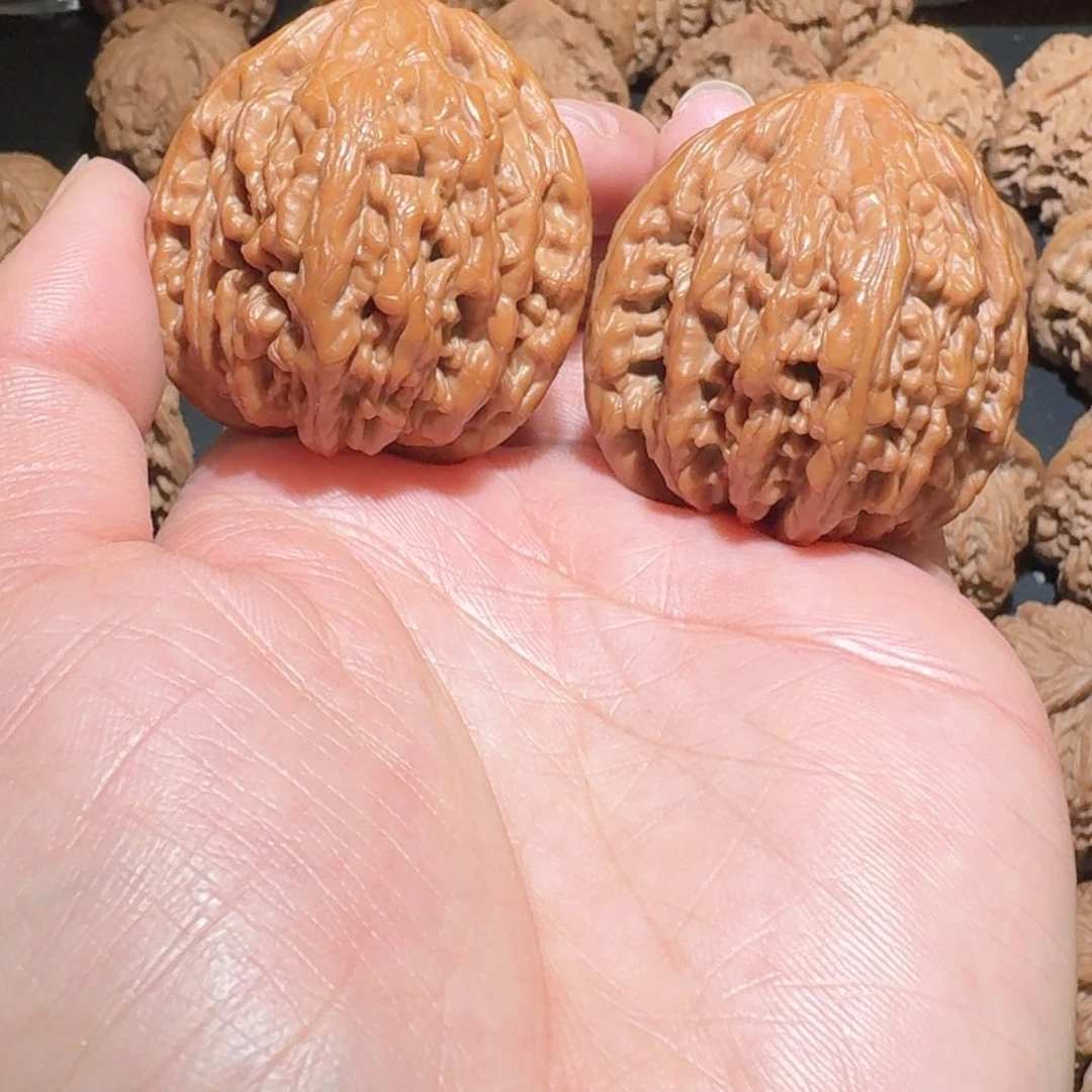 木质类虎头王42文玩