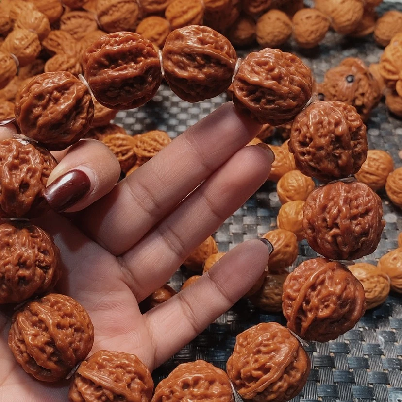 【闪购商品】文玩核桃吊坠珊瑚纹