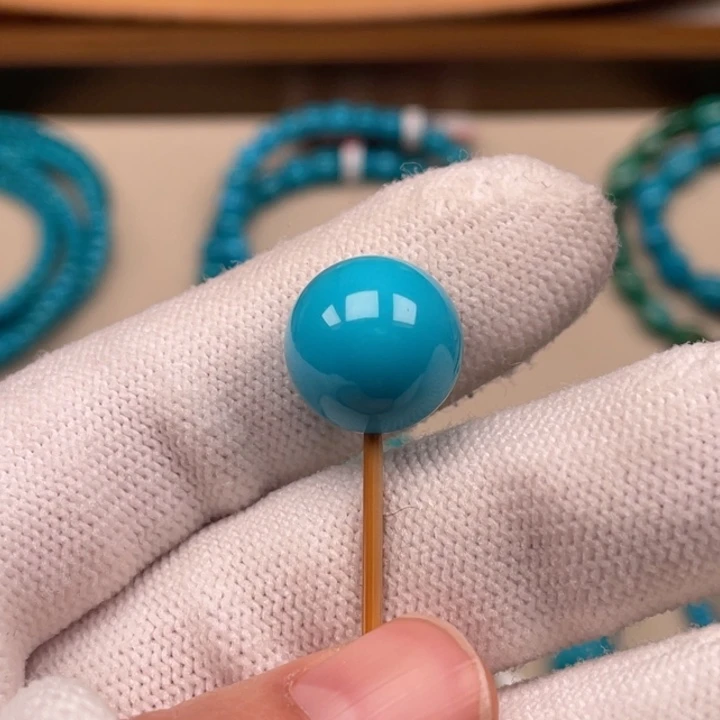 绿松石未镶嵌珠宝奇石13.6