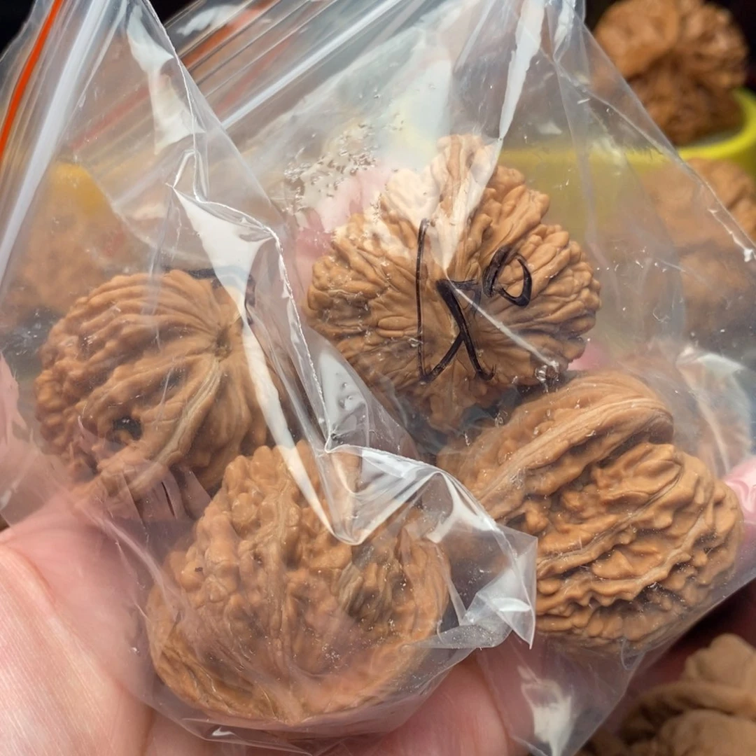 文玩核桃把件汉高楼40