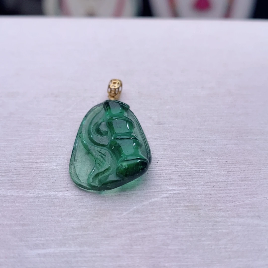 颈饰18K金镶嵌碧玺碧玺A吊坠