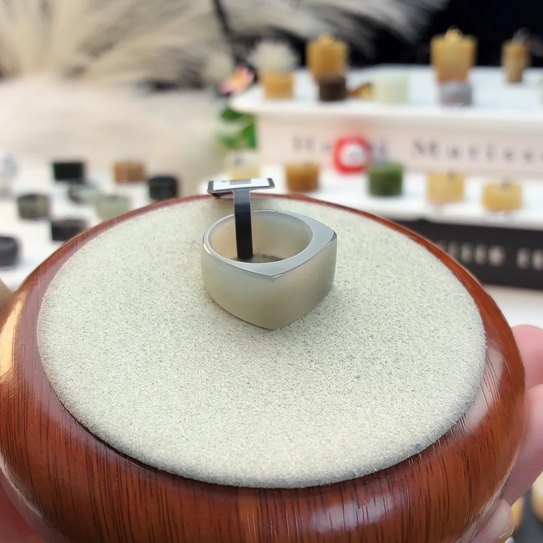 和田玉未镶嵌戒指灰色马鞍17.19mmj56