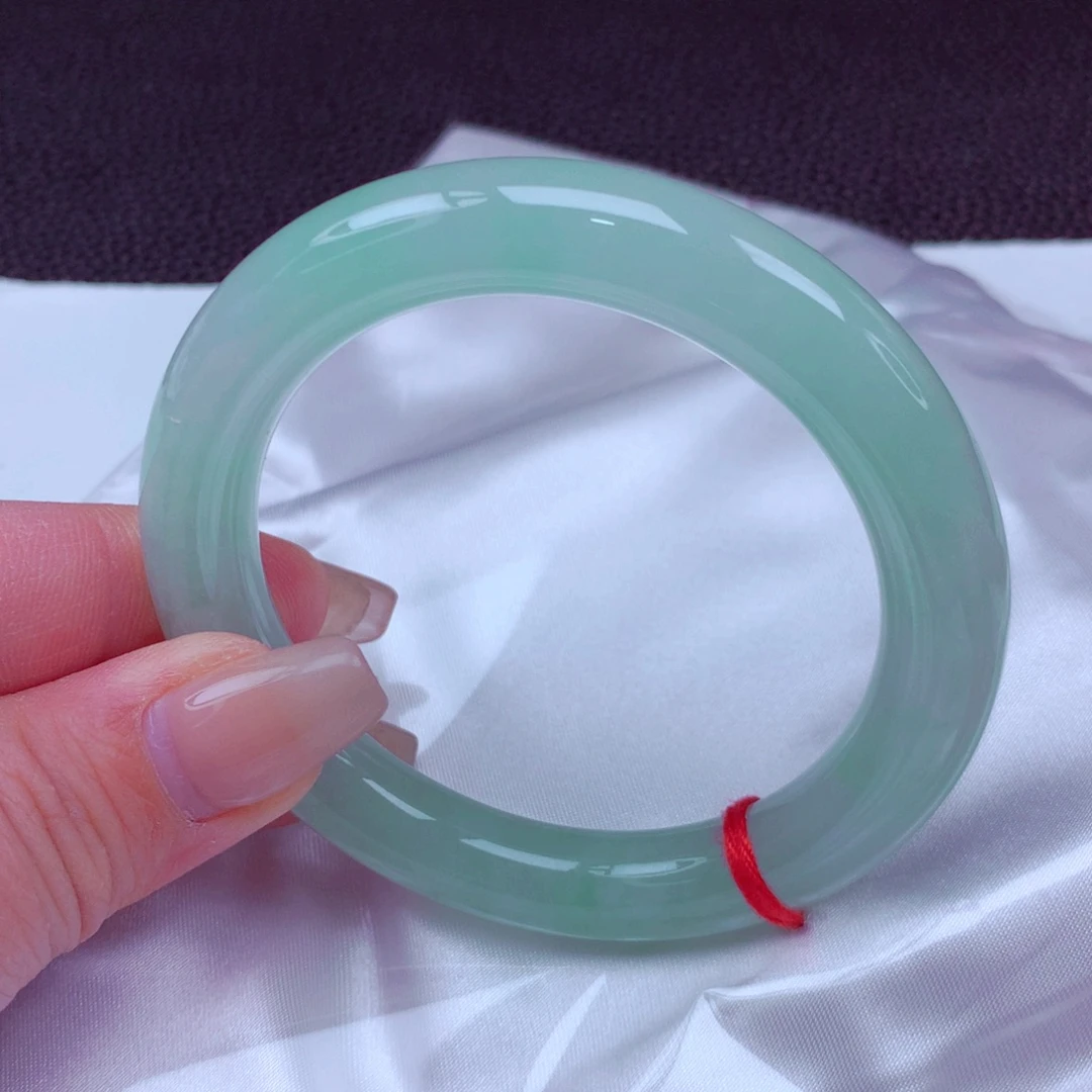 翡翠未镶嵌手镯手镯