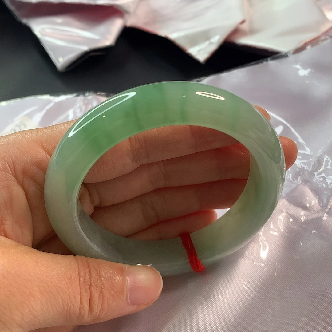 翡翠未镶嵌手镯翡翠手镯55