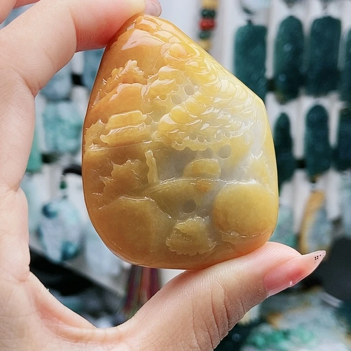 颈饰足铂镶嵌翡翠翡翠