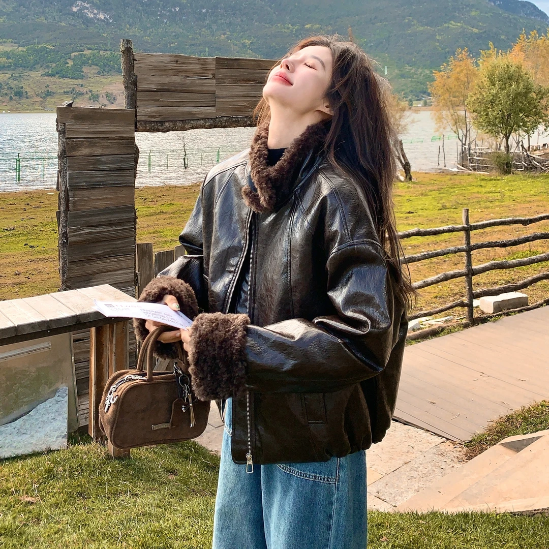 酷飒巴恩风PU皮衣羊羔毛外套女冬季新款复古毛毛内里加厚保暖夹克