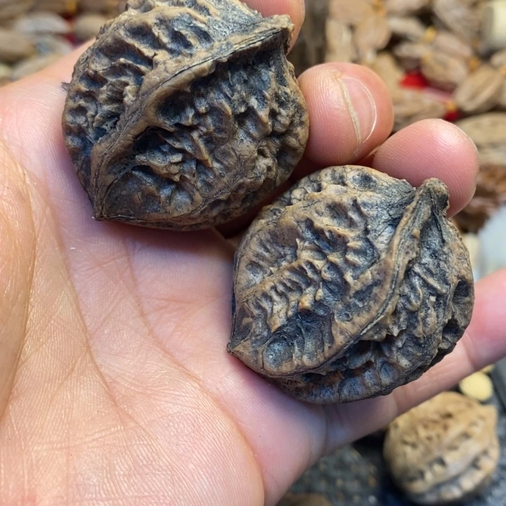 隆***回吊坠文玩核桃娜姐147