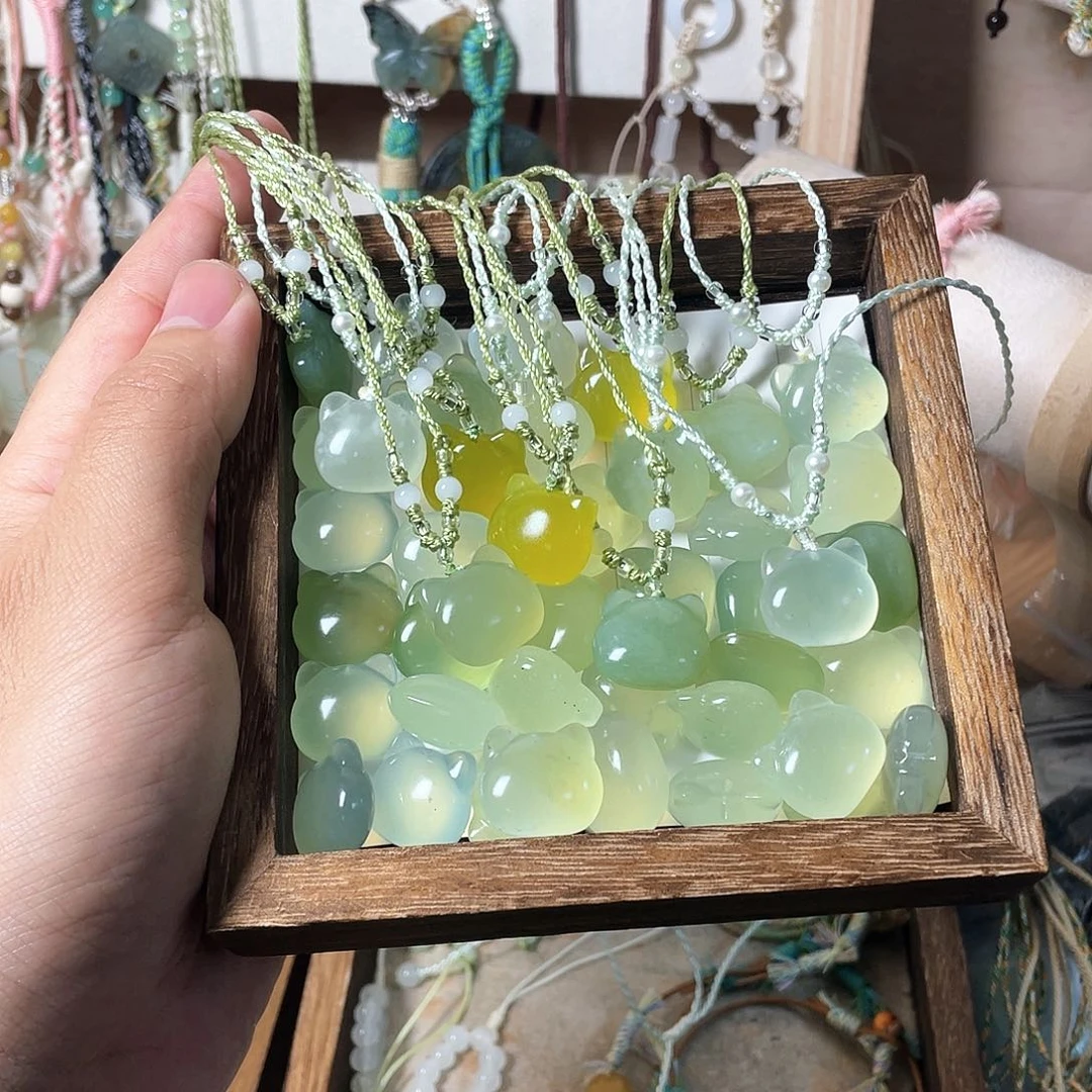 蛇纹石玉合金颈饰