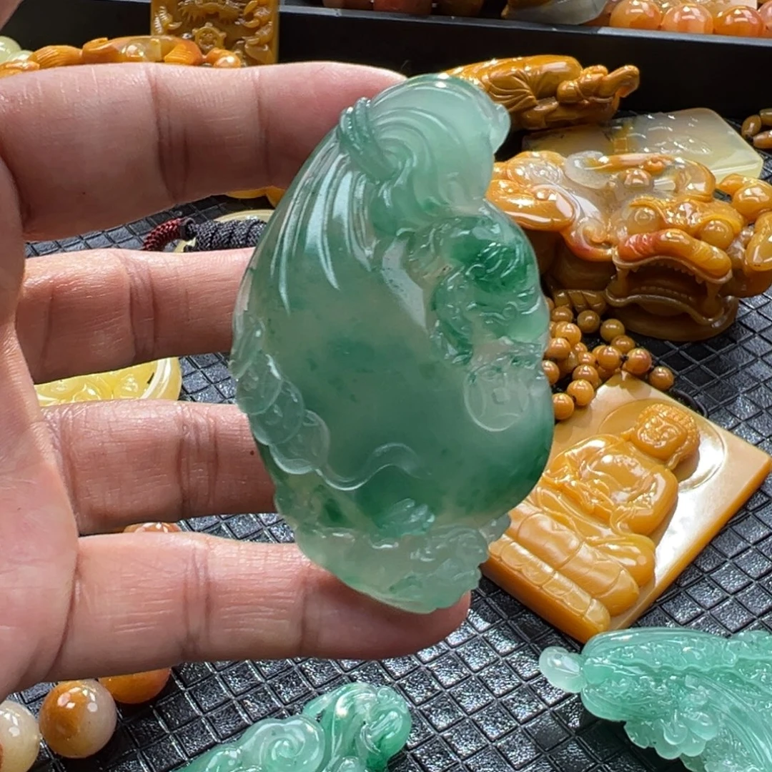 未镶嵌未镶嵌石英质玉