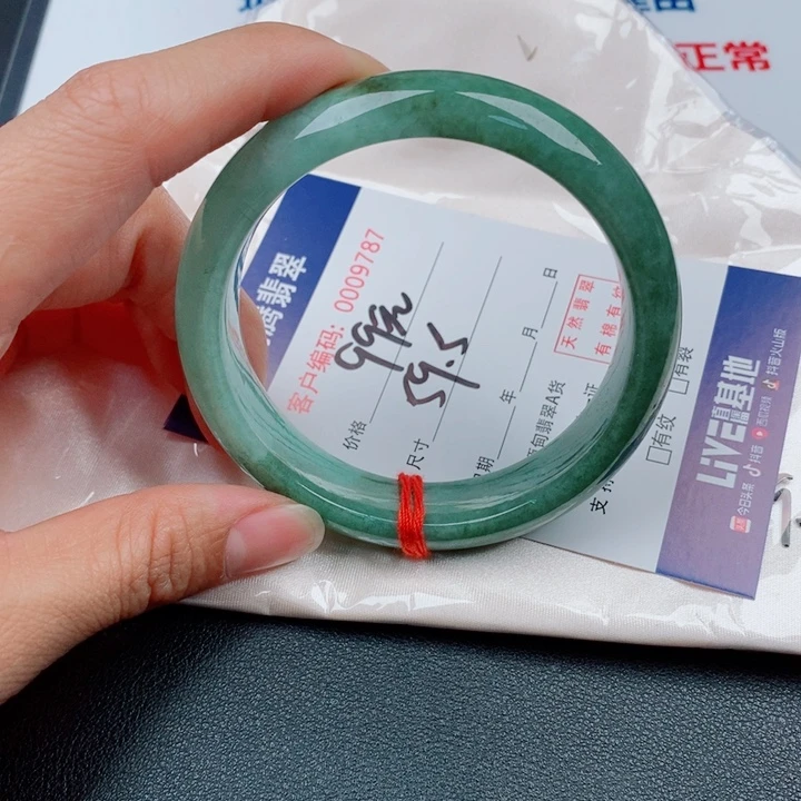 翡翠未镶嵌手镯天然缅甸A货翡翠手镯