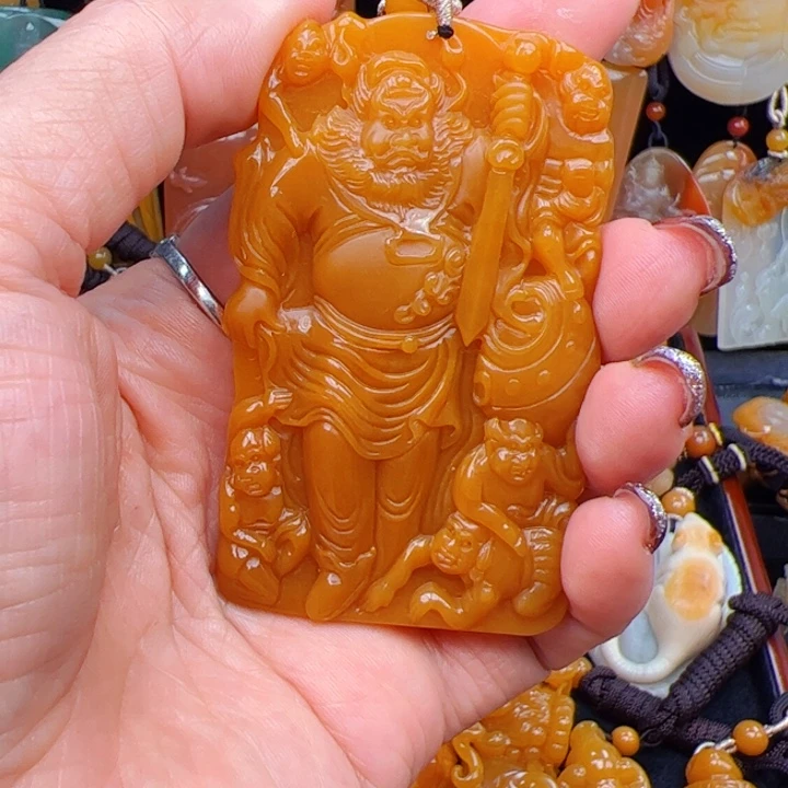 石英质玉（黄龙玉）合金颈饰