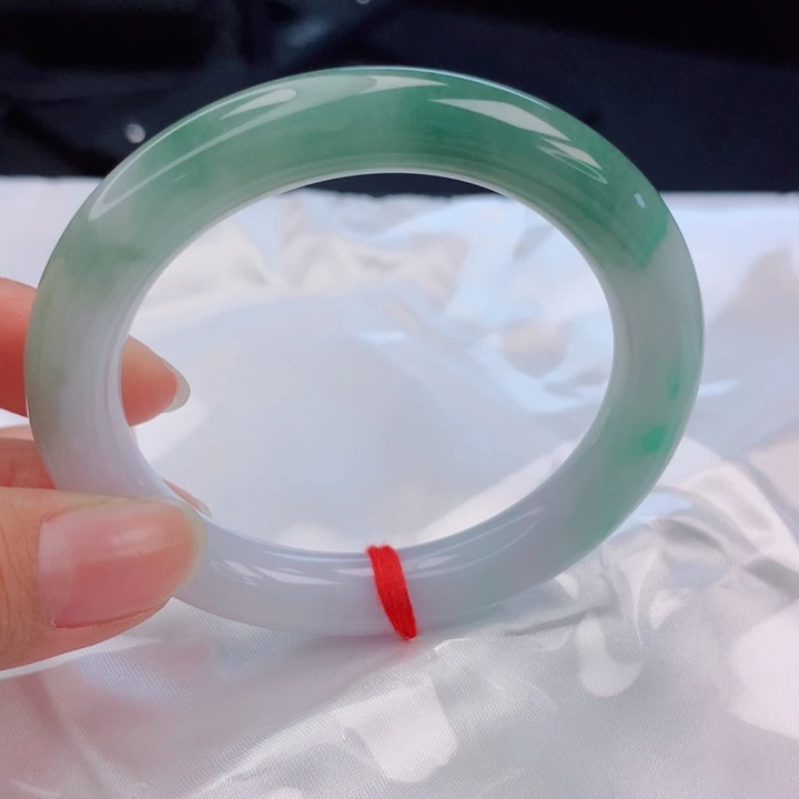 翡翠未镶嵌手镯（圆镯）53-54圈