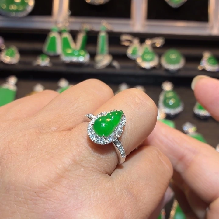 翡翠18K金镶嵌吊坠(不含链)翡翠