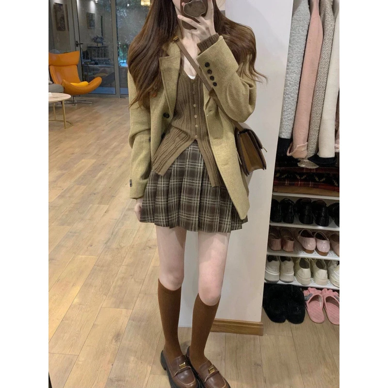 美拉德复古毛呢西装外套女秋季新款针织上衣百褶半身裙三件套