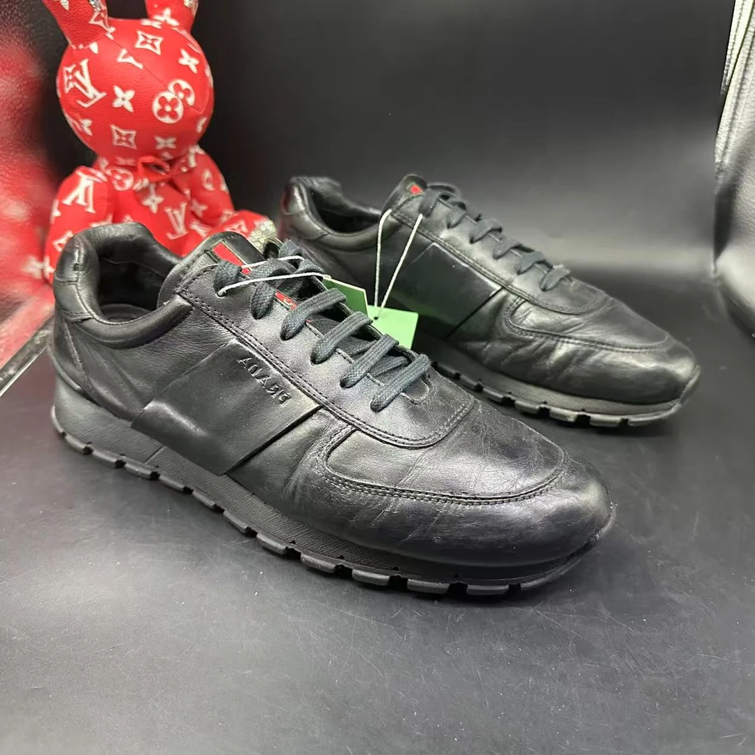 95新 Prada/普拉达 【AO福利】43欧码 男士黑色运动鞋gl359