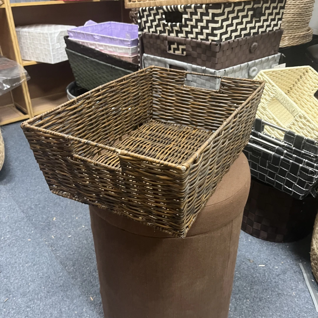 1227号PVC编制收纳筐38*26*12（有瑕疵介意勿拍）