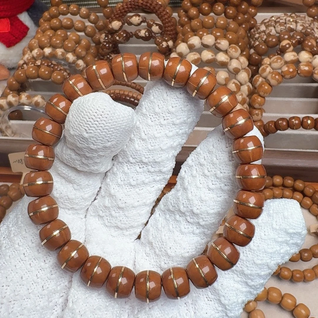 K***nKaren青山紫金鼠一线天卡9.9