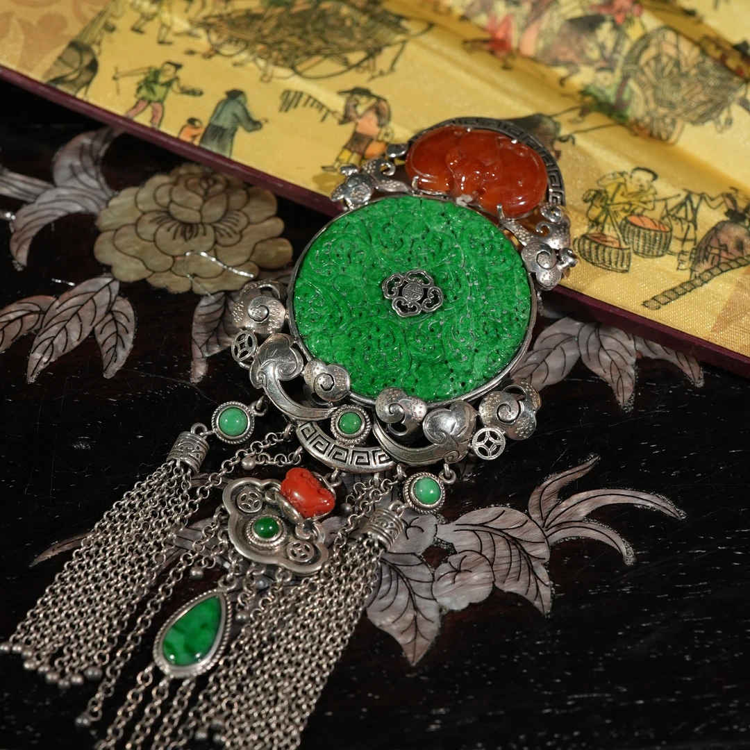 2.16香港王老板-翡翠镶嵌吊坠2t132