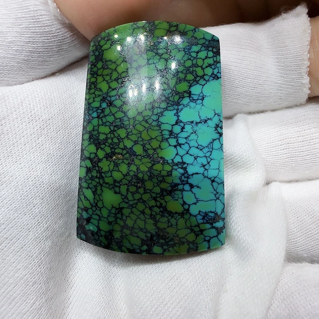 未镶嵌绿松石原矿绿松石