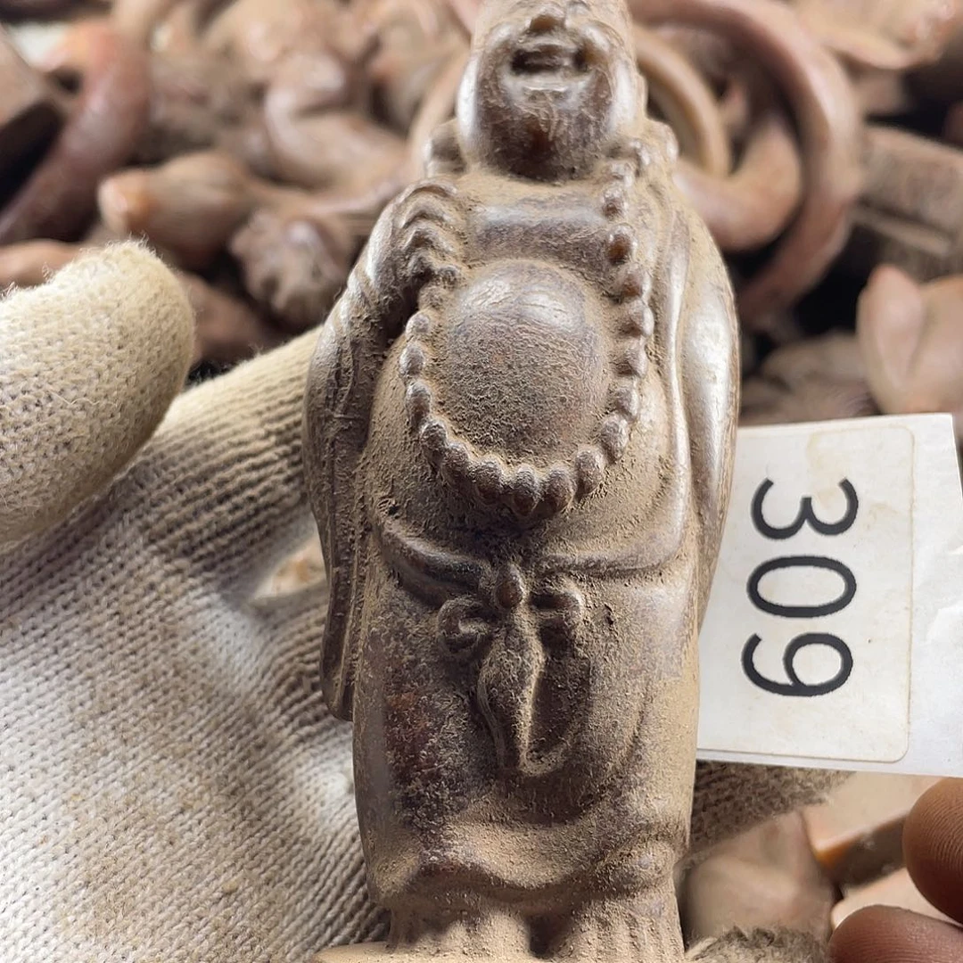 和田玉（糖玉）未镶嵌挂件