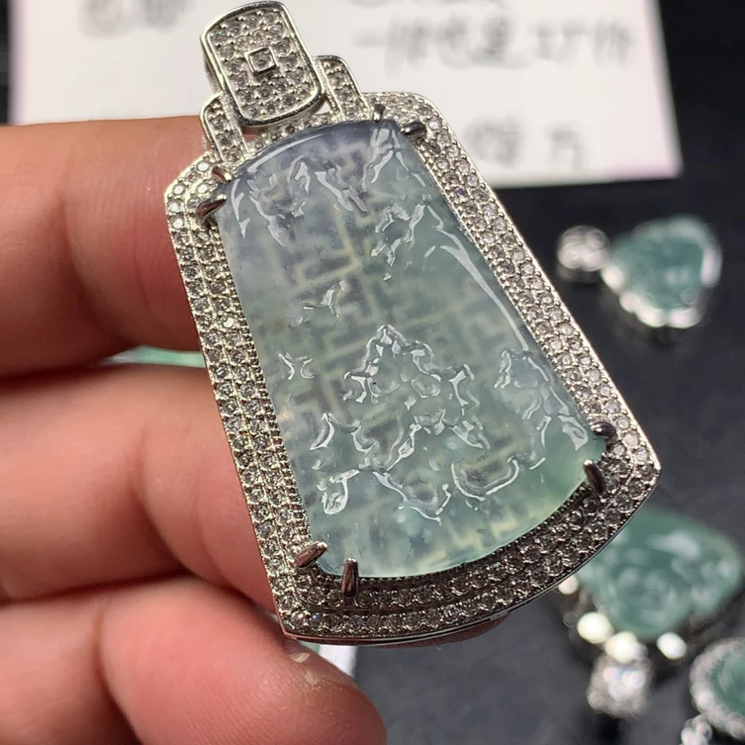 颈饰未镶嵌翡翠山水