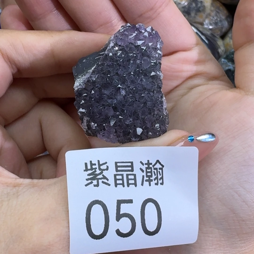 未镶嵌水晶大型摆件（非配饰）