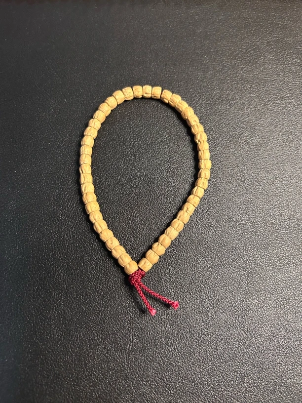 柏香籽方块顺手持【盘趣文玩】