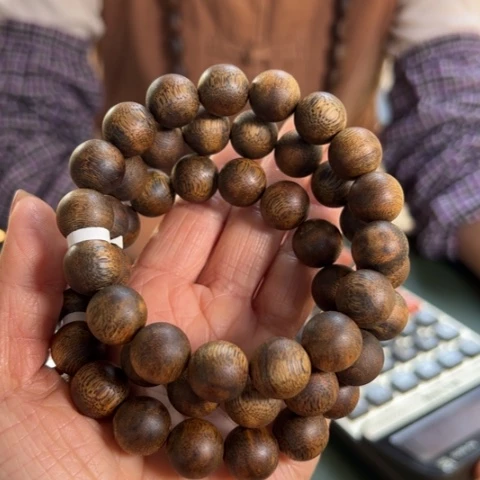 沉香手串白棋15克卡1.3多样性发1条