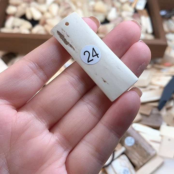 泥塑不打孔联系客服