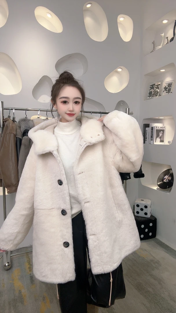 原创高端定制皮毛一体网红推荐外套-8882白色