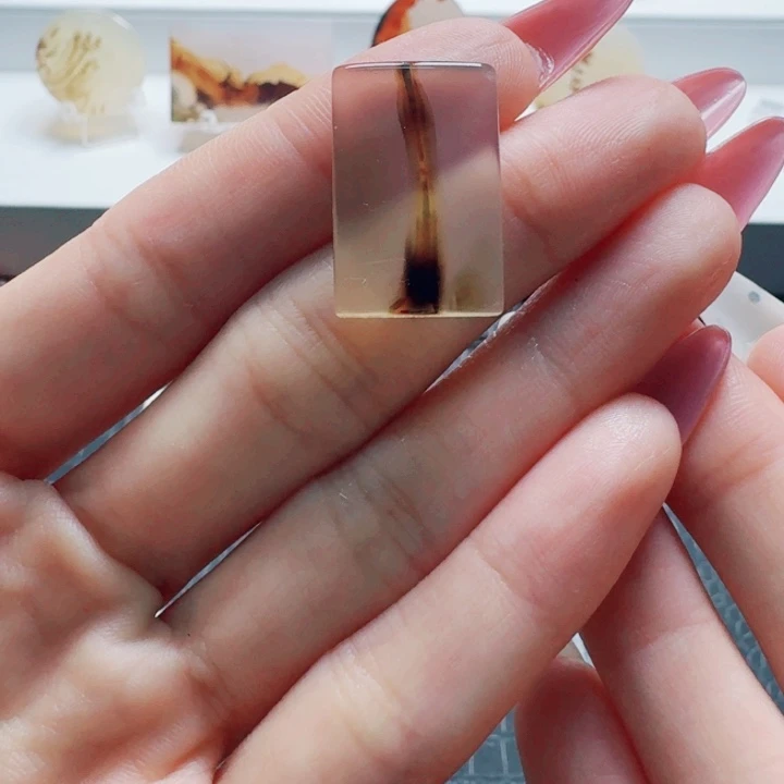 玛瑙/玉髓未镶嵌珠宝奇石