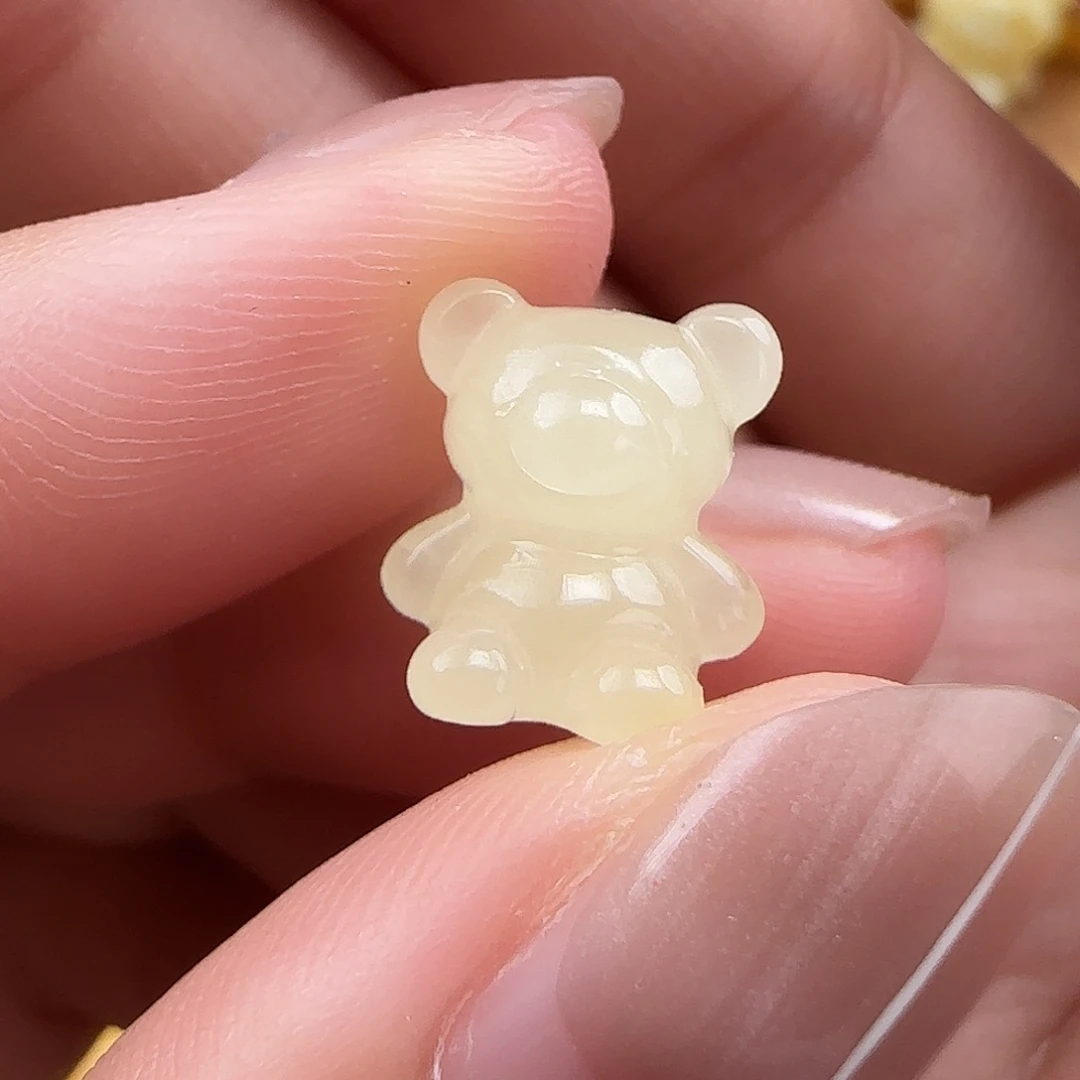 未镶嵌琥珀珠宝奇石汉***走蜜蜡